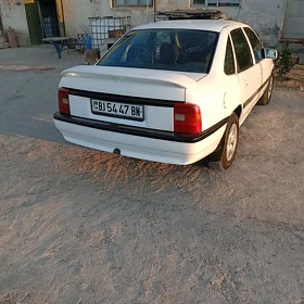 Opel Vectra 1990