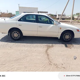 Toyota Camry 2000