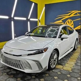 Toyota Camry 2025