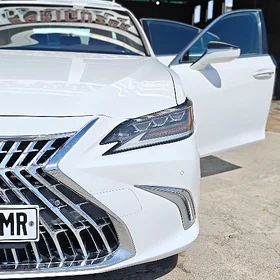 Lexus ES 350 2021