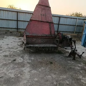 MTZ T-28 1999
