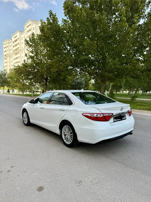 Toyota Camry 2017