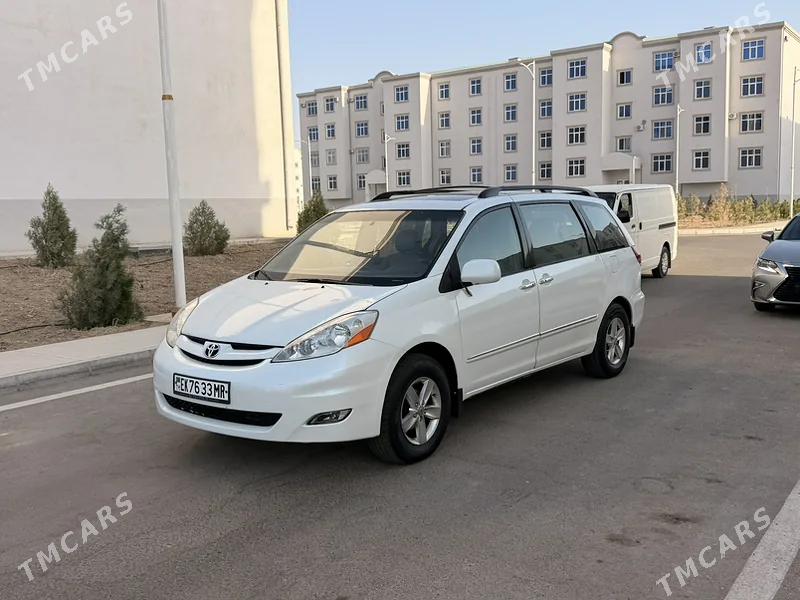 Toyota Sienna 2005