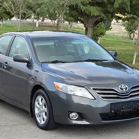 Toyota Camry 2010