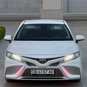 Toyota Camry 2021