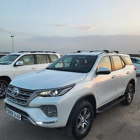 Toyota Fortuner 2025