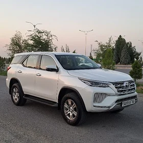 Toyota Fortuner 2025