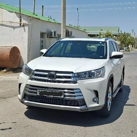 Toyota Highlander 2018