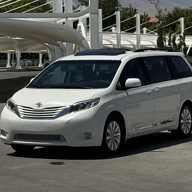 Toyota Sienna 2016