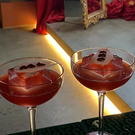 бармен  -barmen -бариста