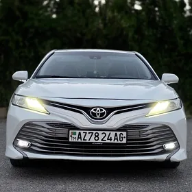 Toyota Camry 2018