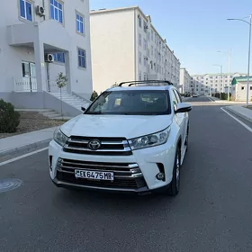 Toyota Highlander 2019
