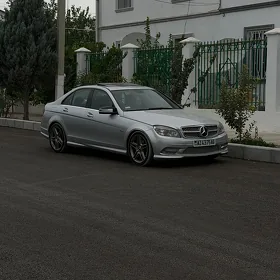 Mercedes-Benz C300 2010