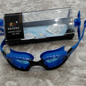 Ýüzmek üçin äýnek (gözlük) 🏊‍
