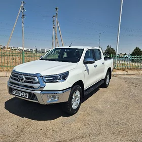 Toyota Hilux 2025