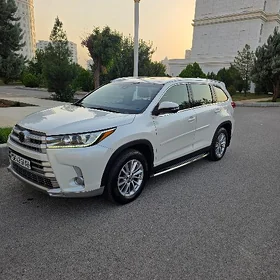 Toyota Highlander 2019