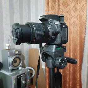 nikon d5500 fotoapparat stoyka