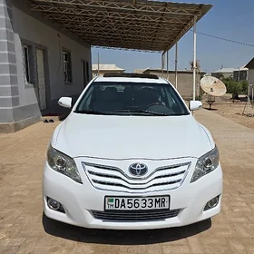 Toyota Camry 2011