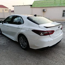 Toyota Camry 2023