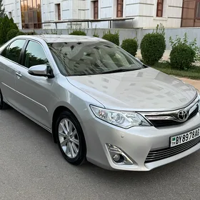 Toyota Camry 2014