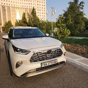 Toyota Highlander 2022