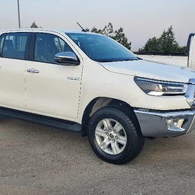 Toyota Hilux 2026
