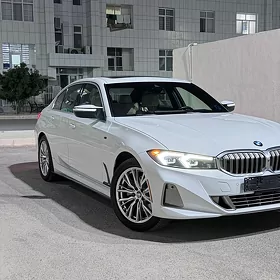 BMW 330 2023