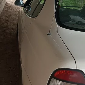 Daewoo Leganza 2001