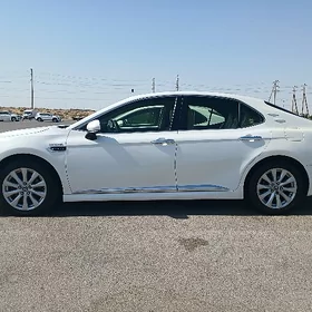 Toyota Camry 2022
