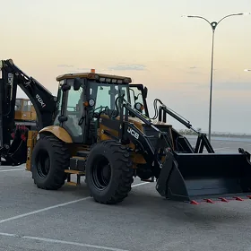 JCB 4CX ECO 2026