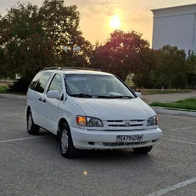 Toyota Sienna 2000