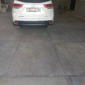 Toyota Highlander 2018