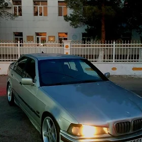 BMW 325 1992
