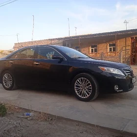 Toyota Camry 2011
