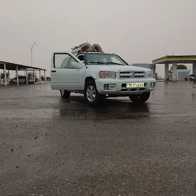 Nissan Pathfinder 2003