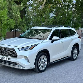 Toyota Highlander 2020