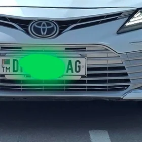 Toyota Camry 2021