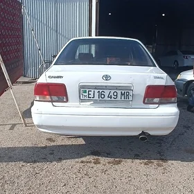 Toyota Camry 1995