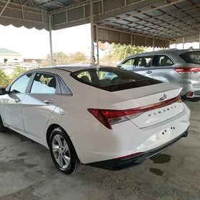 Hyundai Elantra 2023