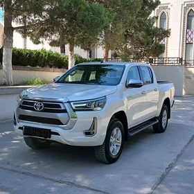 Toyota Hilux 2022