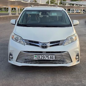 Toyota Sienna 2019