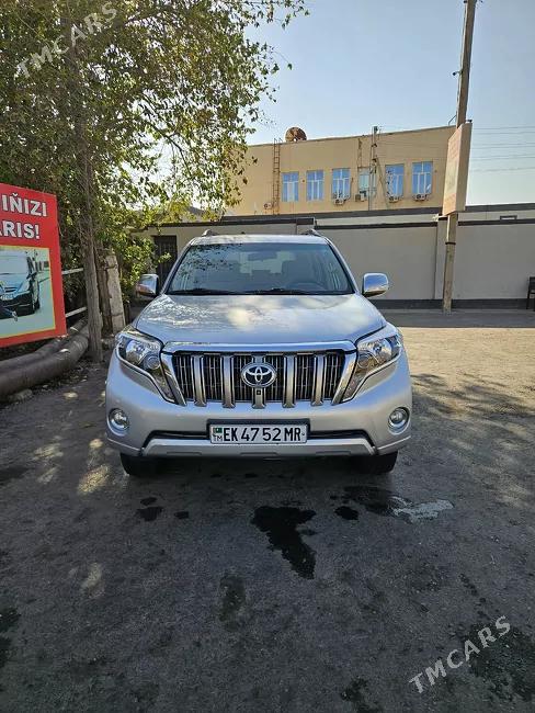 Toyota Land Cruiser Prado 2013