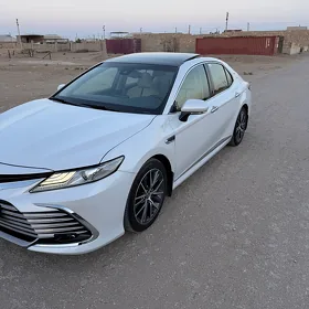 Toyota Camry 2022