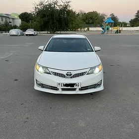 Toyota Camry 2013