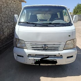 Nissan Urvan 2003