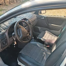 Opel Astra 2003
