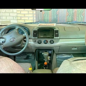 Toyota Camry 2003