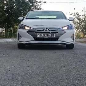 Hyundai Elantra 2020