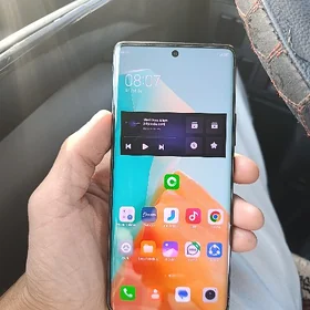 Tecno Spark 20 pro+ Obmen