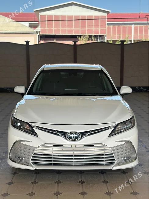 Toyota Camry 2023